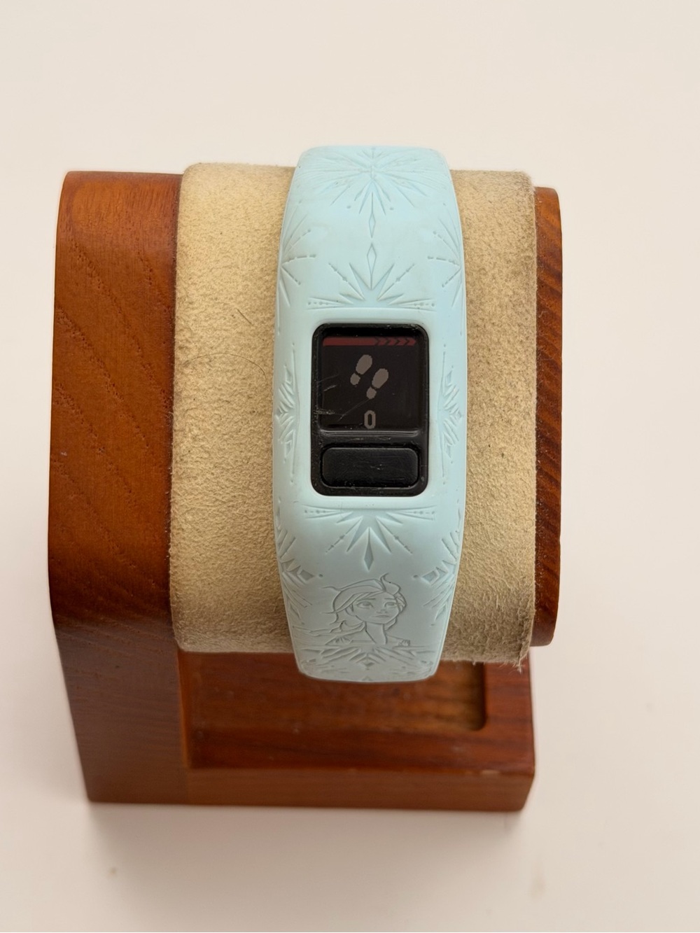 Garmin Vivofit JR. 2, new batteries, Frozen theme, Kids Smartwatch